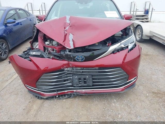 2021 TOYOTA SIENNA PLATINUM 10