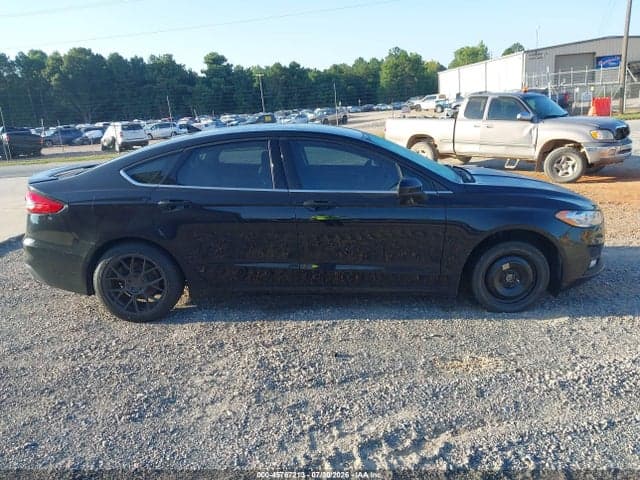 2020 FORD FUSION SE 13
