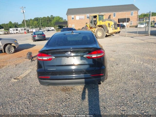 2020 FORD FUSION SE 16