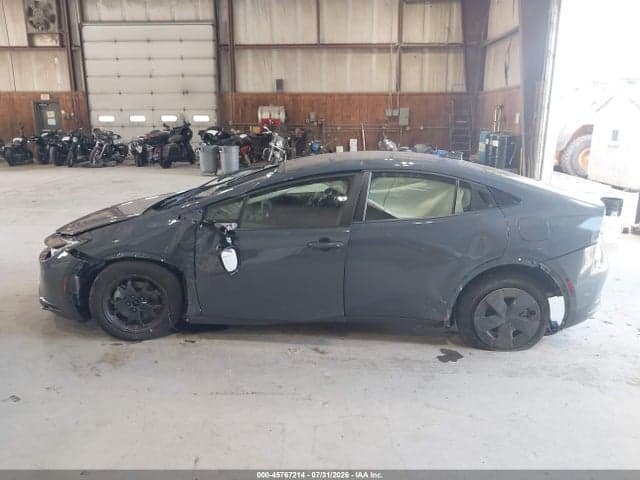 2025 TOYOTA PRIUS LE AWD-E 14