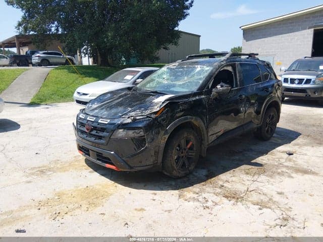 2025 NISSAN ROGUE ROCK CREEK 2