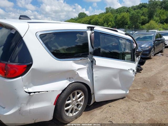 2025 CHRYSLER VOYAGER LX 20