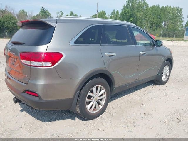 2017 KIA SORENTO 2.4L LX 4