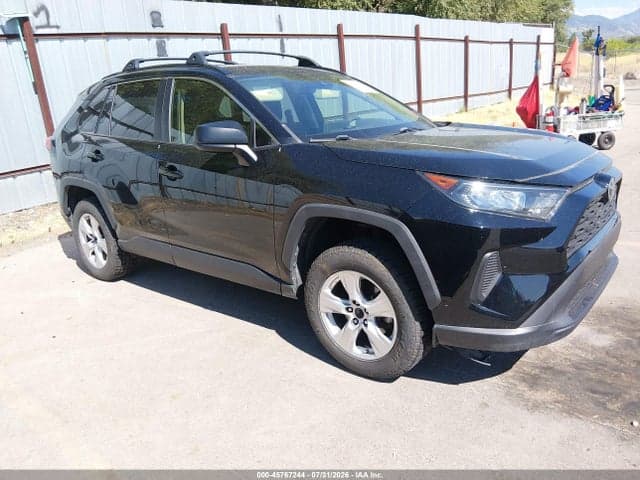2019 TOYOTA RAV4 LE 1