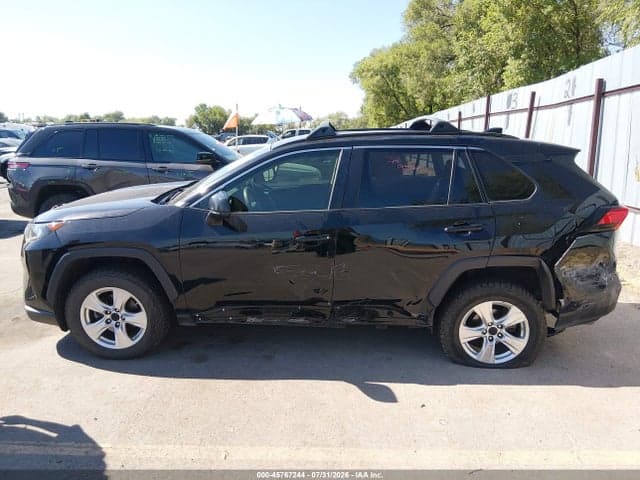 2019 TOYOTA RAV4 LE 14