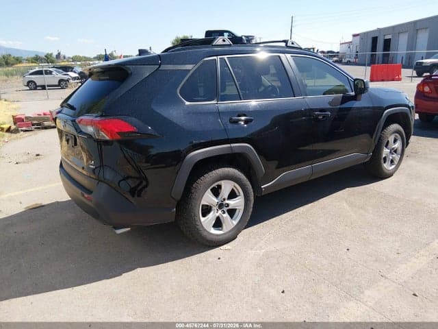 2019 TOYOTA RAV4 LE 4