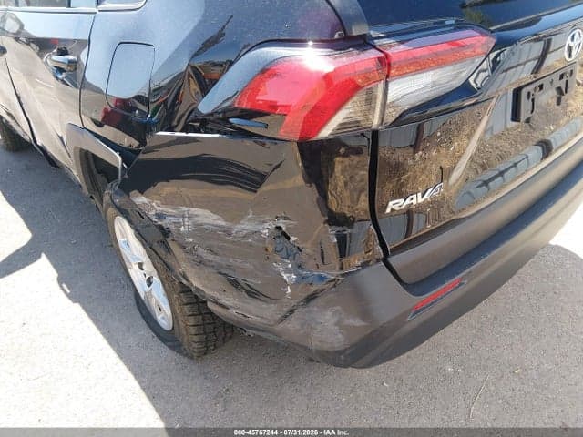 2019 TOYOTA RAV4 LE 6