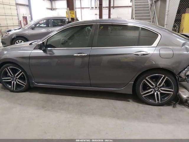 2017 HONDA ACCORD SPORT SE 14