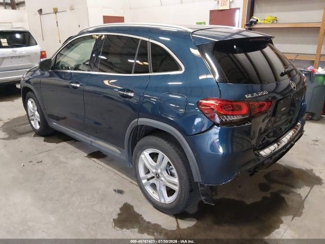 2021 MERCEDES-BENZ GLA 250 4MATIC 3
