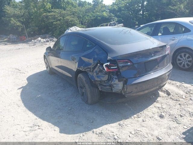 2022 TESLA MODEL 3 REAR-WHEEL DRIVE 3