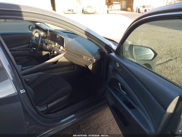 2023 HYUNDAI ELANTRA SEL 5