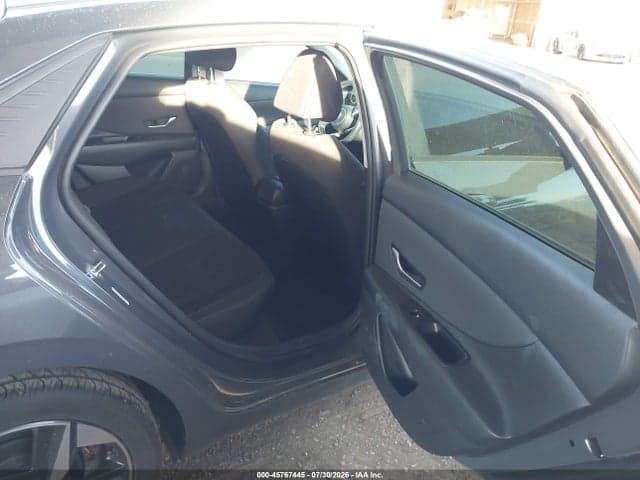 2023 HYUNDAI ELANTRA SEL 8