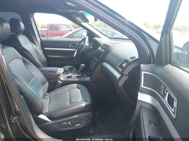2017 FORD EXPLORER XLT 5