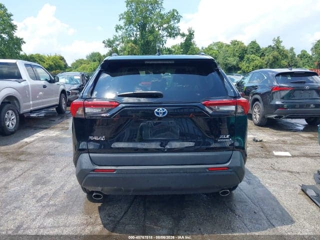 2020 TOYOTA RAV4 HYBRID XLE 17