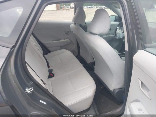 2026 HYUNDAI KONA SE 8