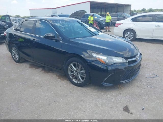 2017 TOYOTA CAMRY SE