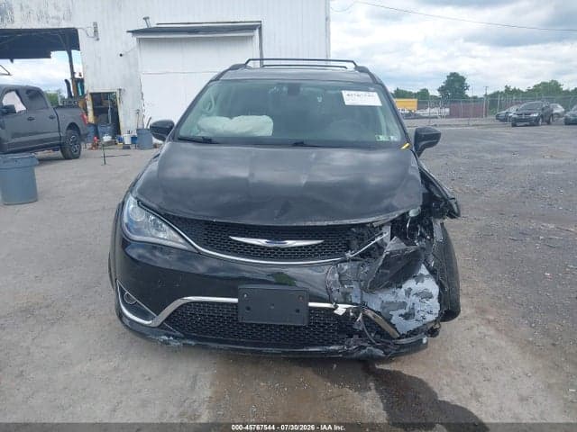 2017 CHRYSLER PACIFICA TOURING-L 11