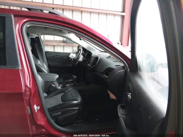 2019 JEEP CHEROKEE TRAILHAWK 4X4 5