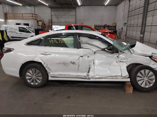 2017 HYUNDAI SONATA HYBRID SE 14