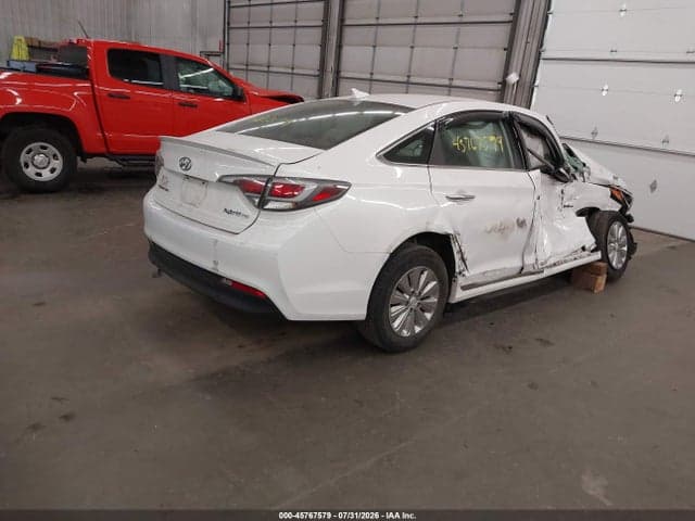 2017 HYUNDAI SONATA HYBRID SE 4