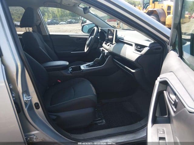 2025 TOYOTA RAV4 LE 5