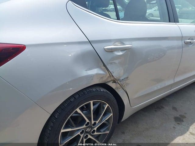 2019 HYUNDAI ELANTRA LIMITED 6