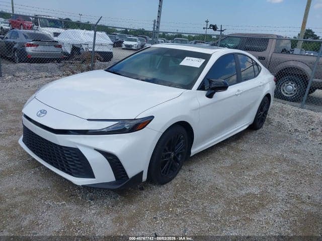 2025 TOYOTA CAMRY SE 2