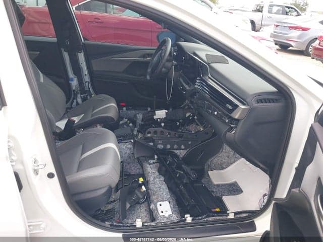 2025 TOYOTA CAMRY SE 5