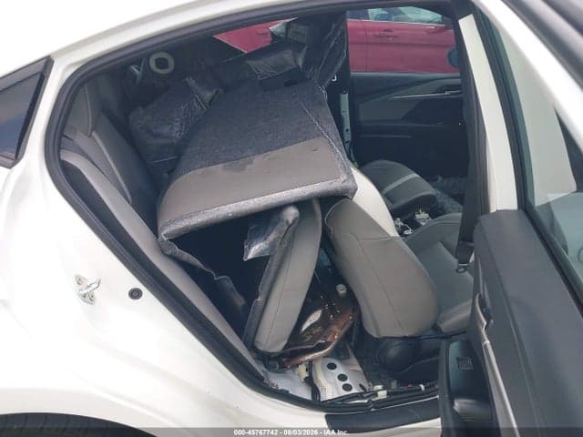 2025 TOYOTA CAMRY SE 8