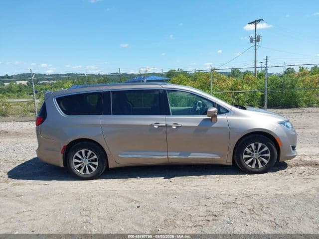 2018 CHRYSLER PACIFICA TOURING L PLUS 13