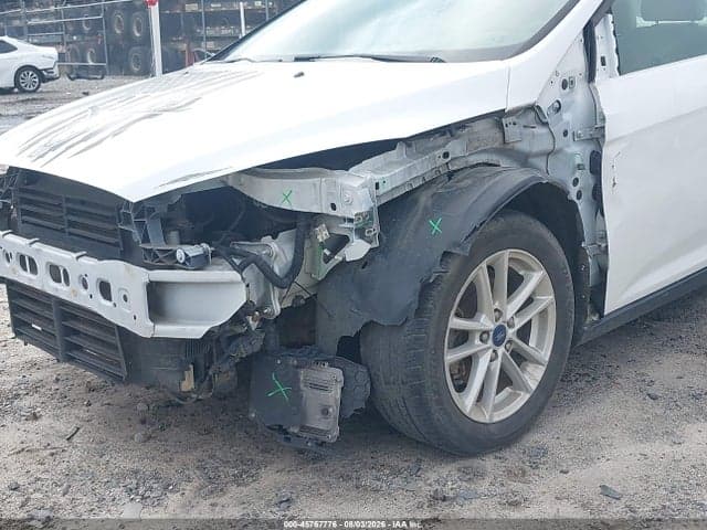 2017 FORD FOCUS SE 13