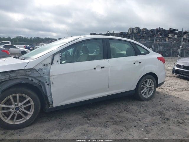 2017 FORD FOCUS SE 14
