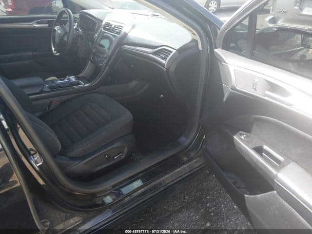 2017 FORD FUSION SE 5