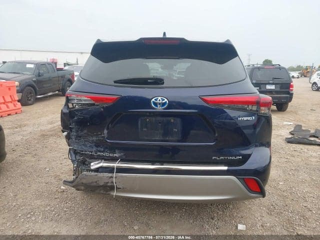 2020 TOYOTA HIGHLANDER HYBRID PLATINUM 17