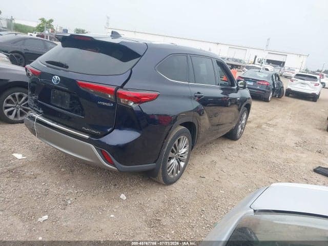 2020 TOYOTA HIGHLANDER HYBRID PLATINUM 4