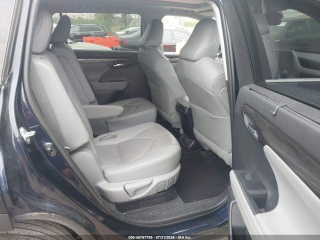 2020 TOYOTA HIGHLANDER HYBRID PLATINUM 8
