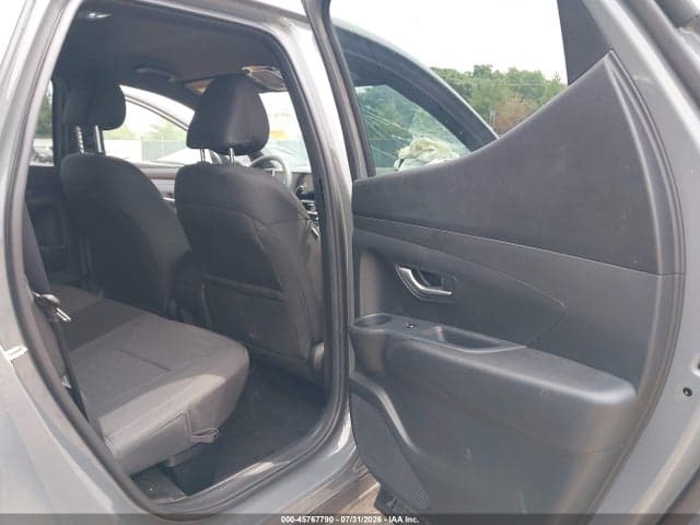 2025 HYUNDAI SANTA CRUZ SE 8