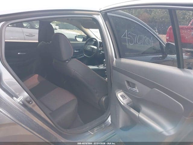 2026 NISSAN SENTRA SR 8