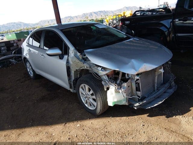 2020 TOYOTA COROLLA LE 1