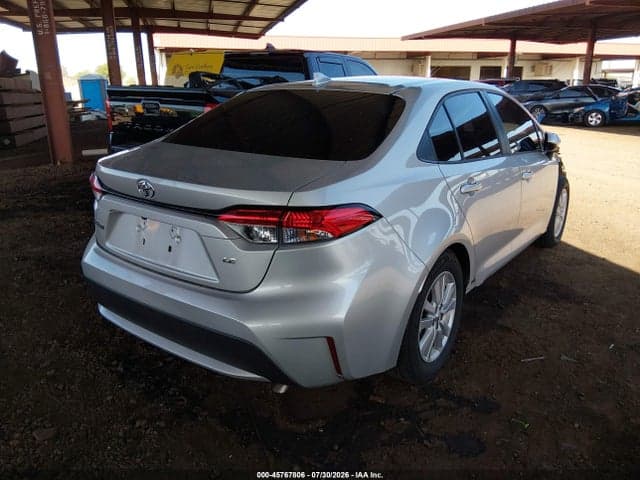 2020 TOYOTA COROLLA LE 4