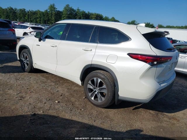 2020 TOYOTA HIGHLANDER HYBRID XLE 3