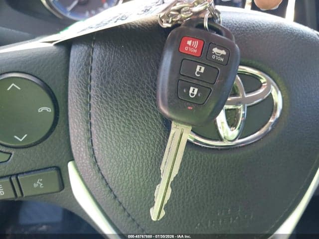 2018 TOYOTA COROLLA SE 11