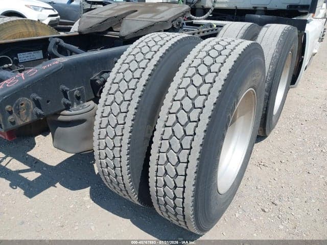 2023 INTERNATIONAL LT 15