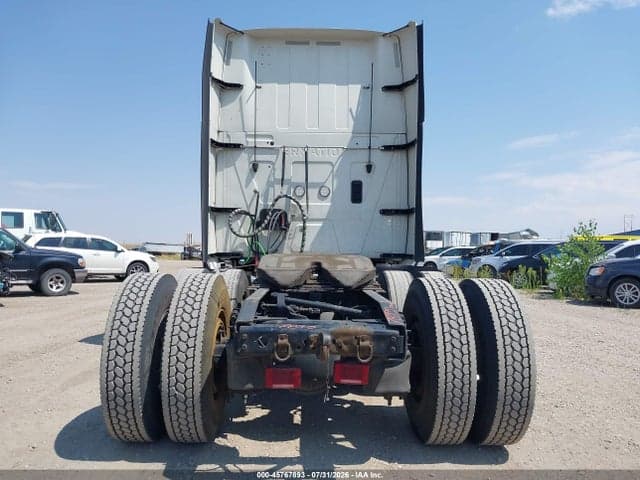 2023 INTERNATIONAL LT 19