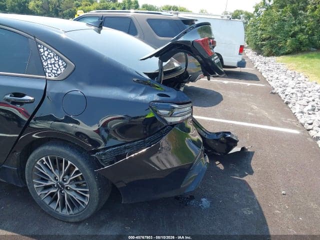 2023 KIA FORTE GT-LINE 6
