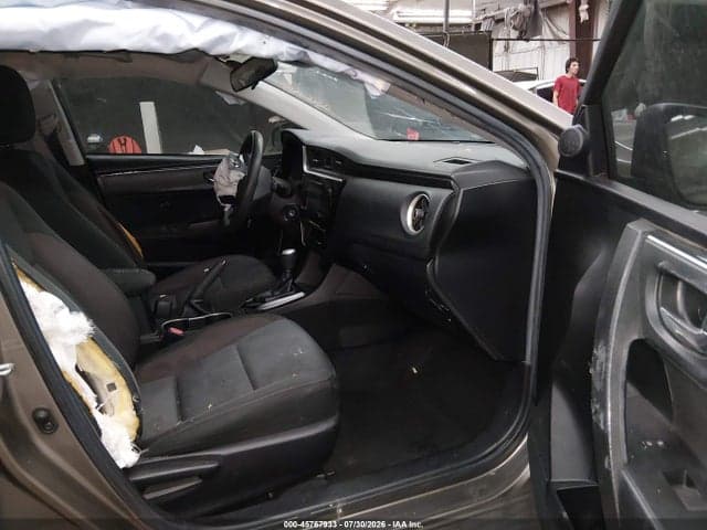 2019 TOYOTA COROLLA LE 5