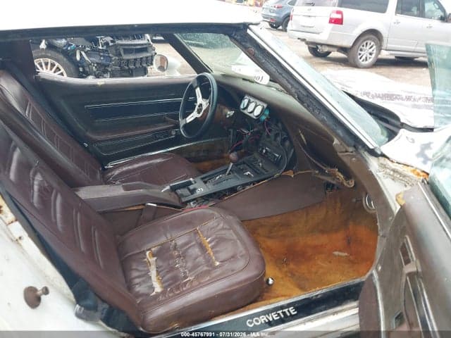 1977 CHEVROLET CORVETTE 5