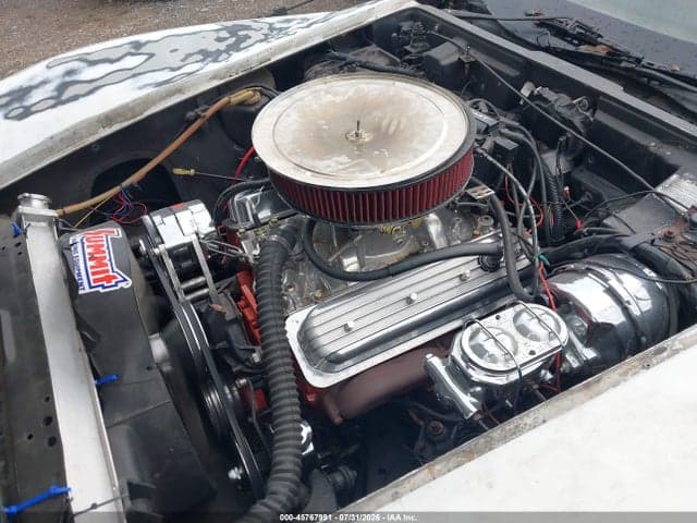 1977 CHEVROLET CORVETTE 10