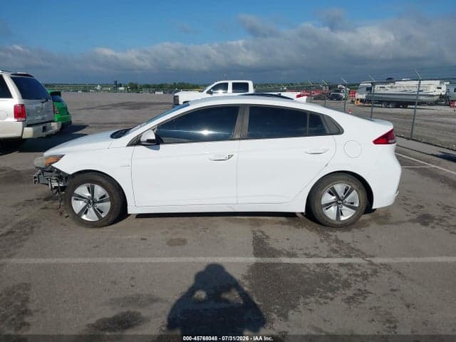 2018 HYUNDAI IONIQ HYBRID BLUE 15