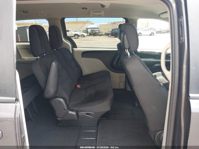 2018 DODGE GRAND CARAVAN SE 8